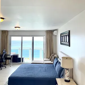 House - Grand - Oceanview Maho
